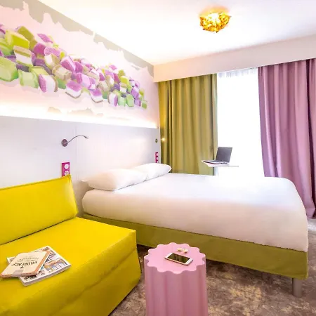 Ibis Styles Frejus St Raphael Hotel Exterior photo