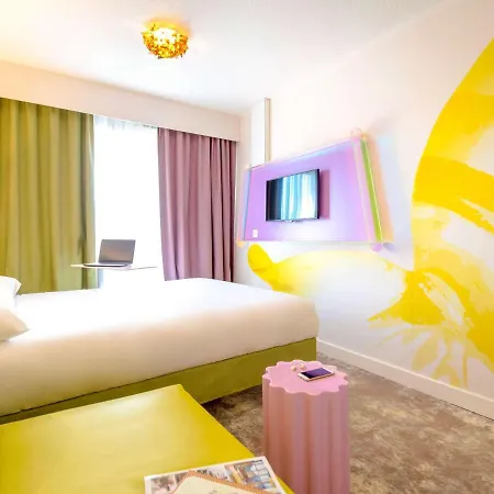 Ibis Styles Frejus St Raphael Hotel Exterior photo